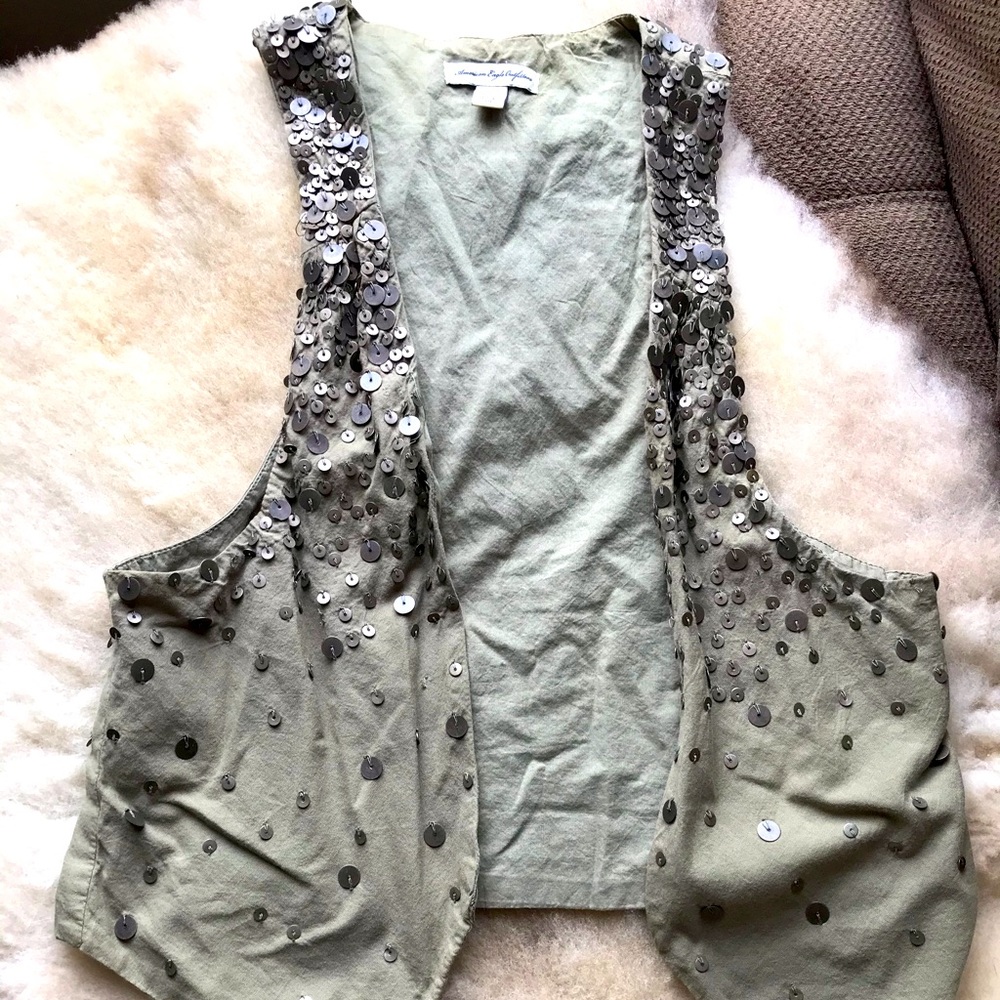Forest green American Eagle vest